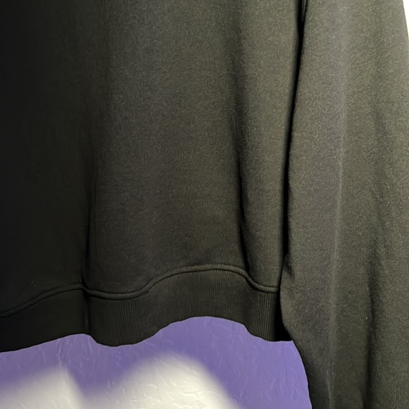 H&M - XXL Black Crew Neck Crop Sweater - Picture 5 of 7